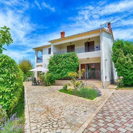 Fuer 4 Personen Ca 35 Qm In Fazana, Istrien Istrische Riviera Apartment Valbandon